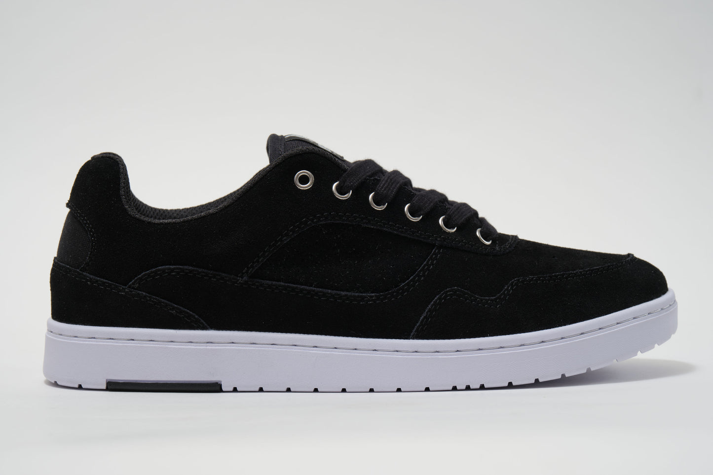 Standard Low - Cup - Black / White
