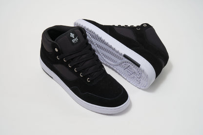 Standard Mid - Cup -  Black / White